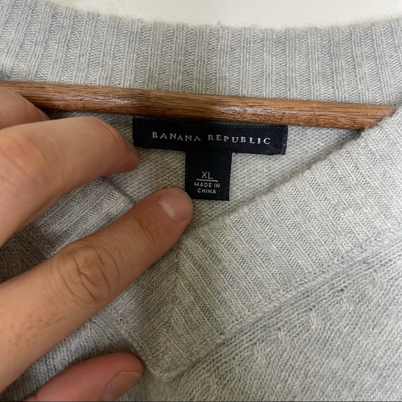 Banana Republic Sweater - Picture 3 of 7